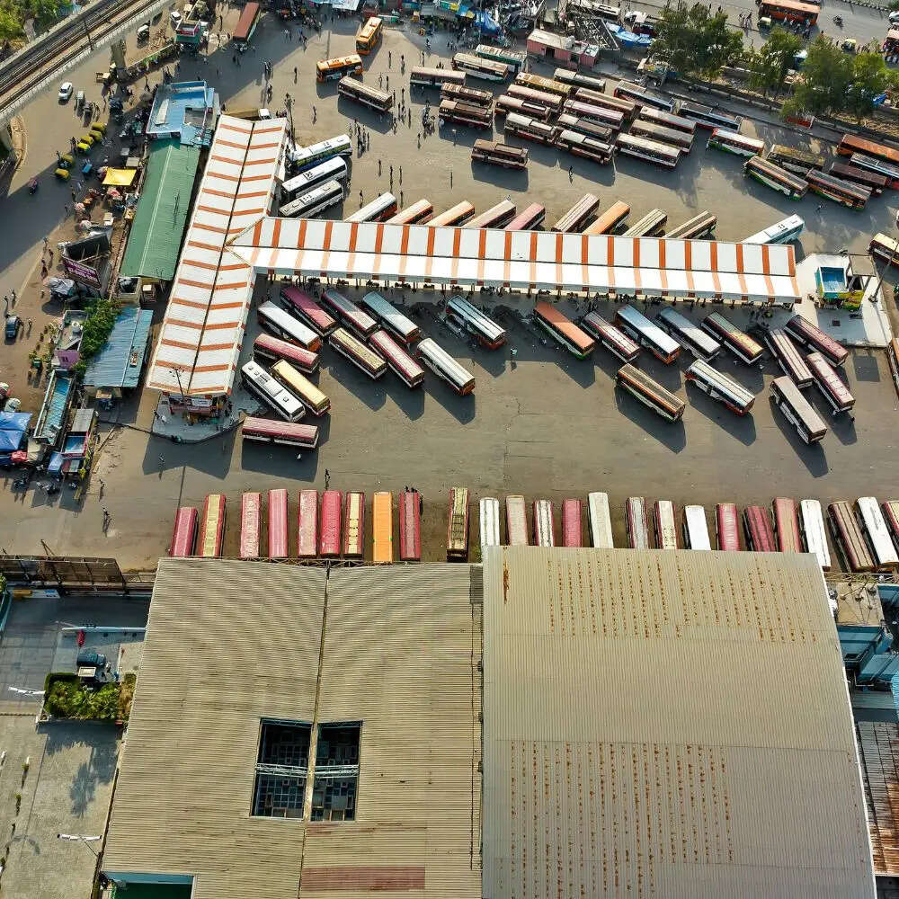 GK Quiz which is indias largest bus terminal of area around 37 acres ...