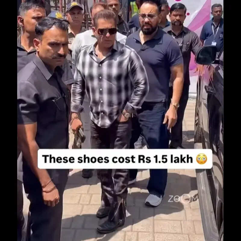 इंटरनेट पर ट्रेंड हो रहे हैं बूट्स
