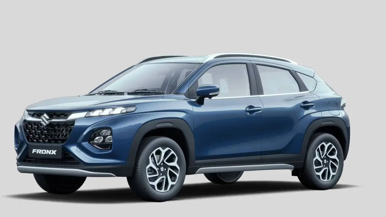 Maruti Suzuki अपनी कॉम्पैक्ट SUV Fronx को लेकर भी बड़े अपडेट की तैयारी में है। कंपनी 2026 के अंत से लेकर 2027 की शुरुआत के बीच Maruti Fronx का फेसलिफ्ट वर्जन लॉन्च कर सकती है, जिसमें नए डिजाइन, अपडेटेड फीचर्स और बेहतर टेक्नोलॉजी मिलने की उम्मीद है। इसके अलावा, 2026 में ही Maruti Fronx का Flex-Fuel वर्जन भी पेश किया जा सकता है, जो अलग-अलग तरह के ईंधन (जैसे पेट्रोल और एथेनॉल मिश्रण) पर चलने की क्षमता के साथ आएगा।