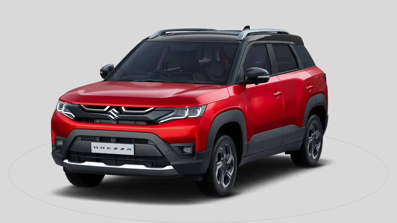 Maruti Suzuki अपनी लोकप्रिय SUV Brezza को लेकर भविष्य की बड़ी योजना पर काम कर रही है। कंपनी 2026 के फेस्टिव सीजन में Maruti Brezza का फेसलिफ्ट वर्जन लॉन्च करने की तैयारी कर रही है, जिसमें डिजाइन और फीचर्स में अपडेट देखने को मिल सकते हैं। वहीं, इसके बाद 2028 में नई जनरेशन (New-Gen) Maruti Brezza को पेश किया जाएगा, जो पूरी तरह नए प्लेटफॉर्म, आधुनिक टेक्नोलॉजी और बेहतर परफॉर्मेंस के साथ आएगी।