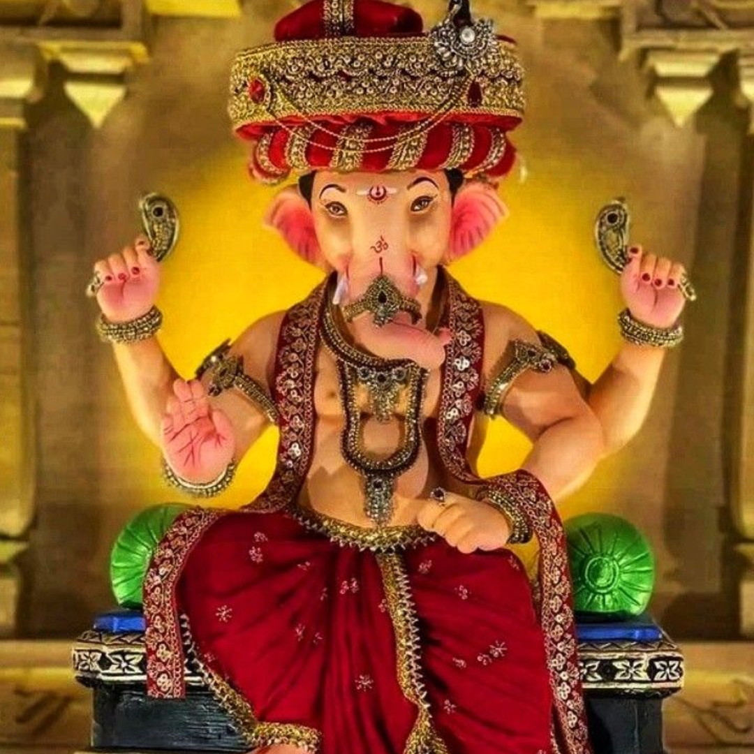 ​बड़ी मूर्तियां​