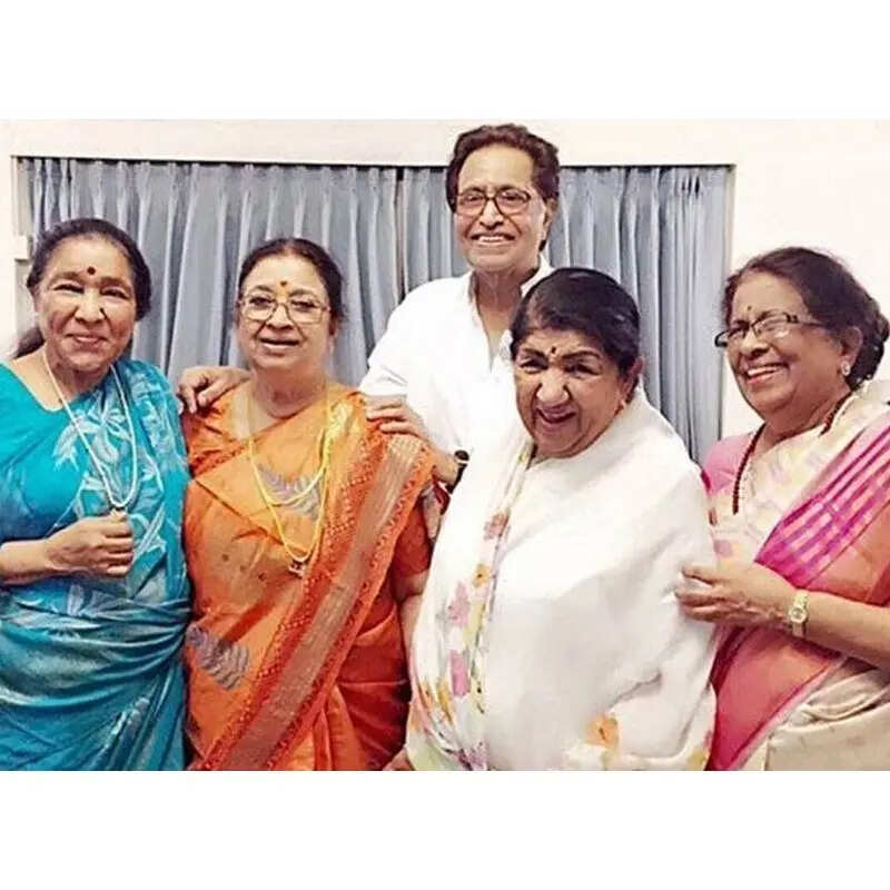 आशा भोसले के भाई-बहन 