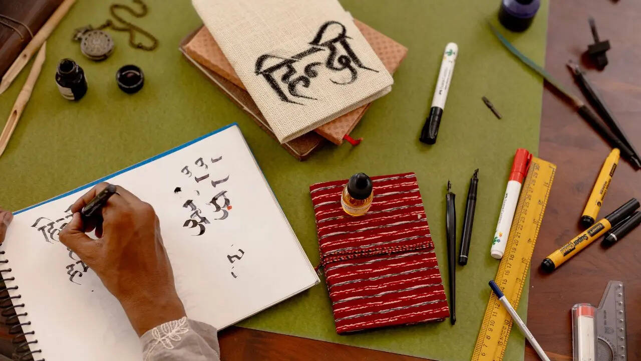 हिंदी वर्णमाला के किन अक्षरों से नहीं शुरू होता शब्द
