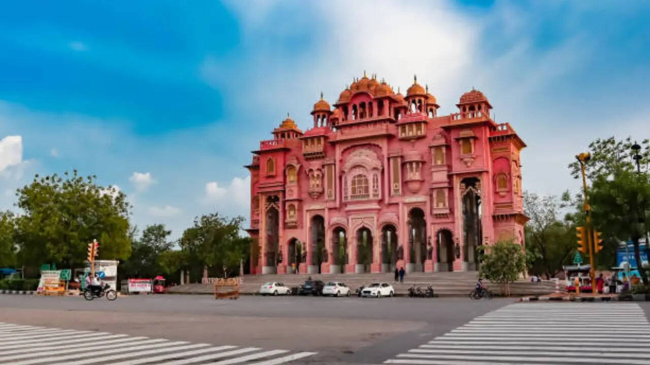 <strong>क्यों चुना गया सिर्फ 'गुलाबी' रंग?</strong>