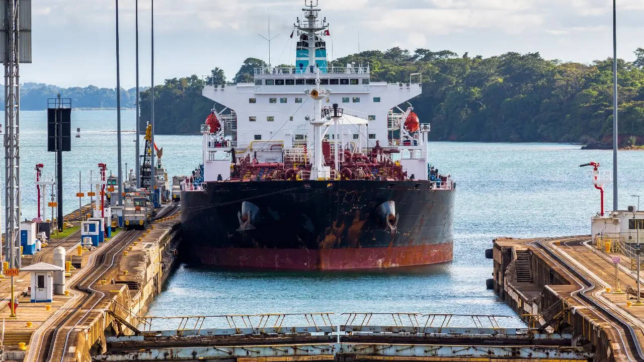 Panama Canal Connects, पनामा कनाल किन दो महासागरों को जोड़ता है?