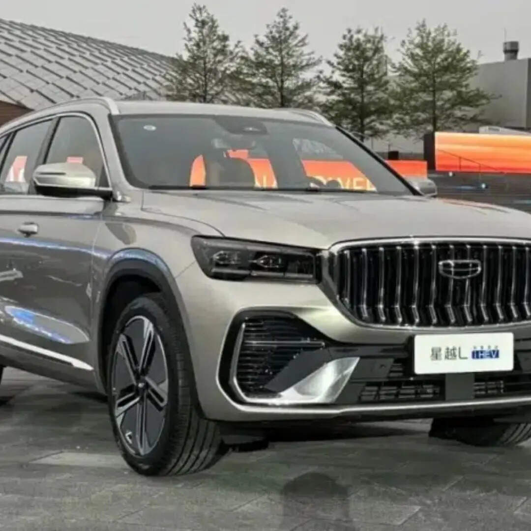 Geely का नया i-HEV सिस्टम हाइब्रिड कार टेक्नोलॉजी में बड़ा बदलाव साबित हो सकता है। बेहतर माइलेज, AI सपोर्ट और एडवांस फीचर्स के साथ यह सिस्टम ऑटो इंडस्ट्री में नई दिशा तय करता नजर आ रहा है।