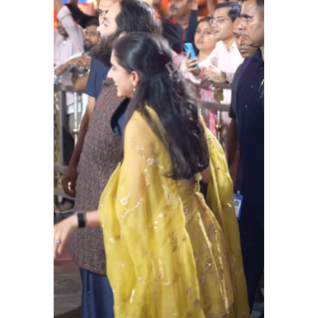 ऑर्गेंजा सूट