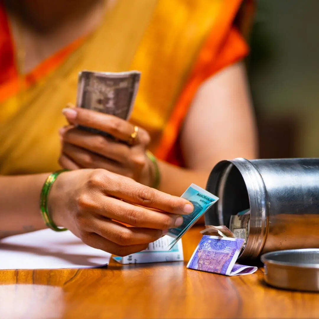 ​क्रेडिट कार्ड के इस्तेमाल से बचें​