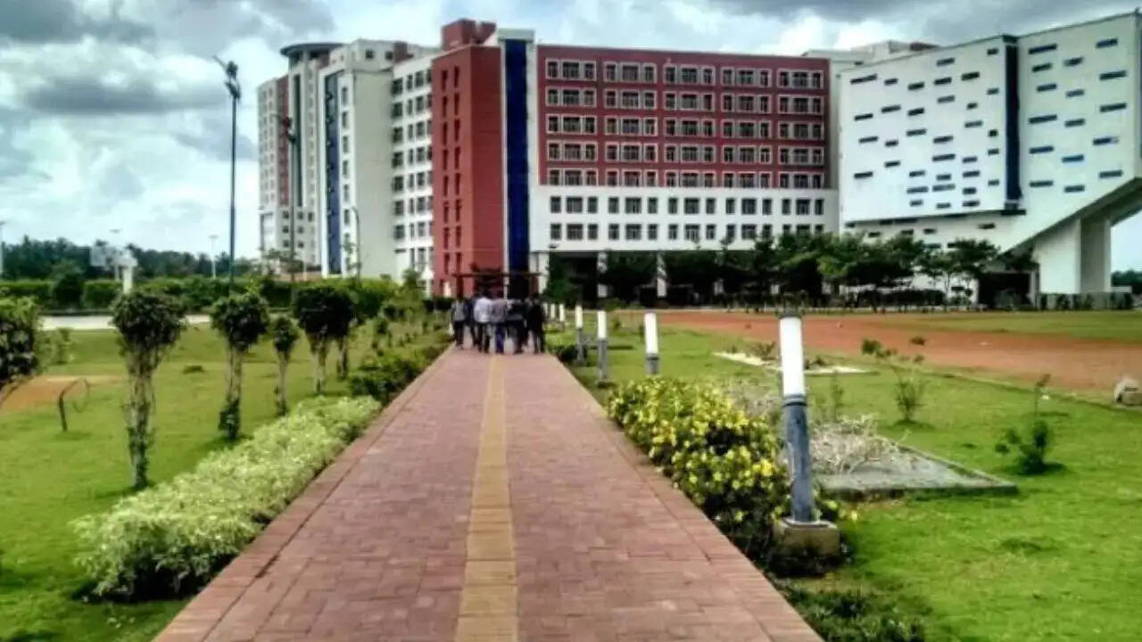 1 करोड़ रुपये का हाईएस्ट पैकेज