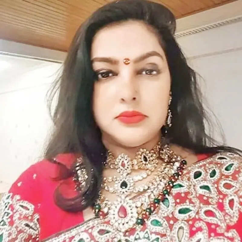 ममता कुलकर्णी (Mamta Kulkarni)