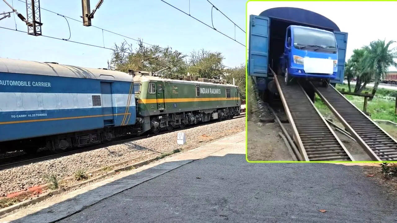 ​कोच के पिछले हिस्से में दरवाजा बनाया जाता है