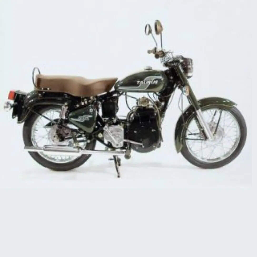 भारत में पहली बार डीजल से चलने वाली बाइक 1980 के दशक में दिखाई दी थीं। ये 1990 के शुरुआती से मध्य वर्षों में सबसे ज्यादा लोकप्रिय हुईं, लेकिन 2000 के शुरुआती दशक तक धीरे-धीरे बाजार से गायब हो गईं। Royal Enfield Taurus देश में उपलब्ध एकमात्र डीजल इंजन वाली बाइक थी, जिसे व्यावसायिक रूप से बनाया गया था। (Photo: Royal Enfield)