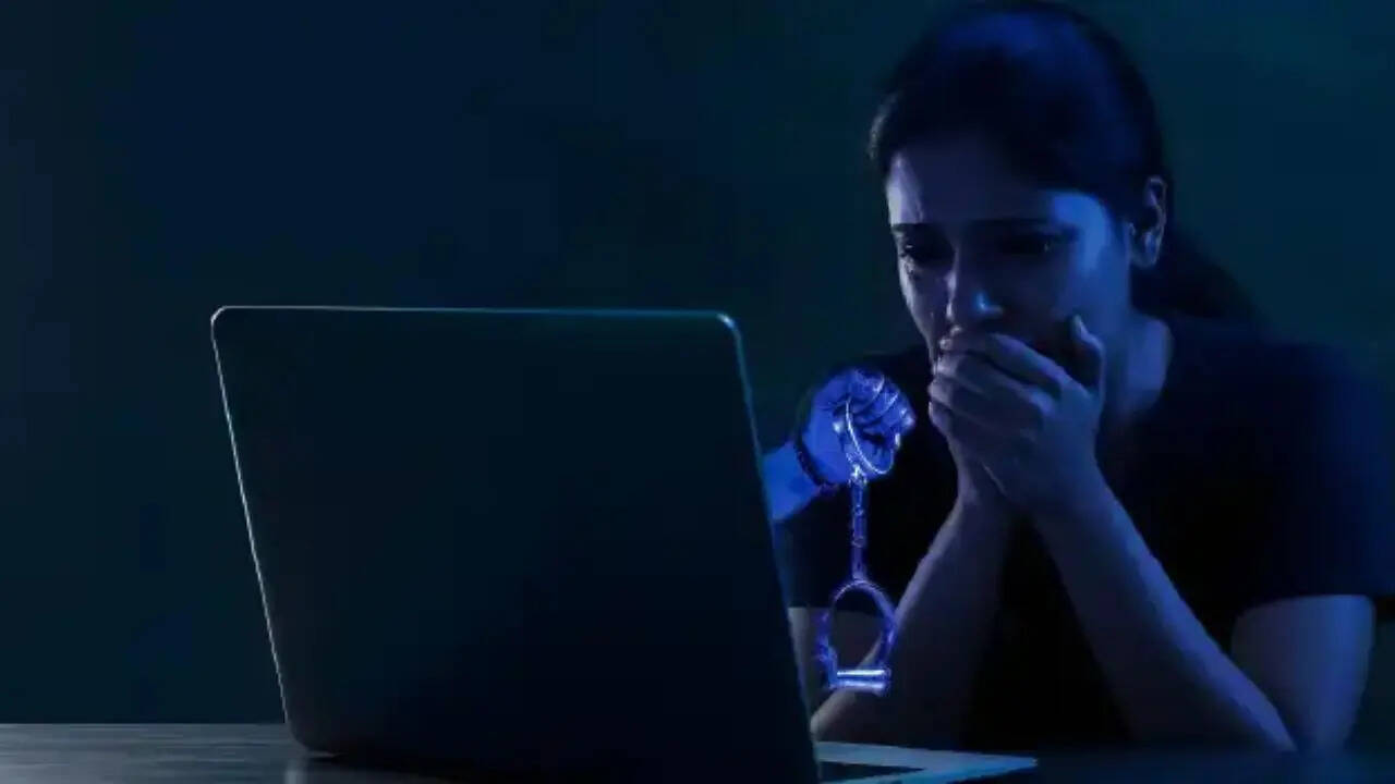 सरकार और एजेंसियों के साथ मिलकर कार्रवाई
