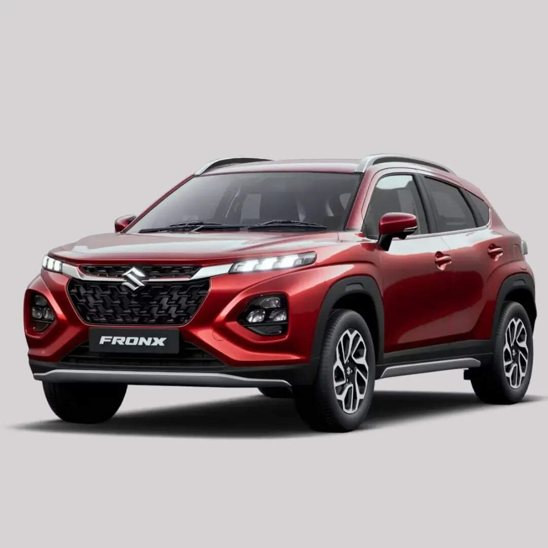 Maruti Fronx 54,805 यूनिट्स की बिक्री के साथ 9वें स्थान पर रही। यह एक स्टाइलिश क्रॉसओवर है, जो युवाओं के बीच काफी लोकप्रिय हो रहा है। CNG ऑप्शन के साथ यह स्टाइल और माइलेज दोनों का अच्छा कॉम्बिनेशन देता है।