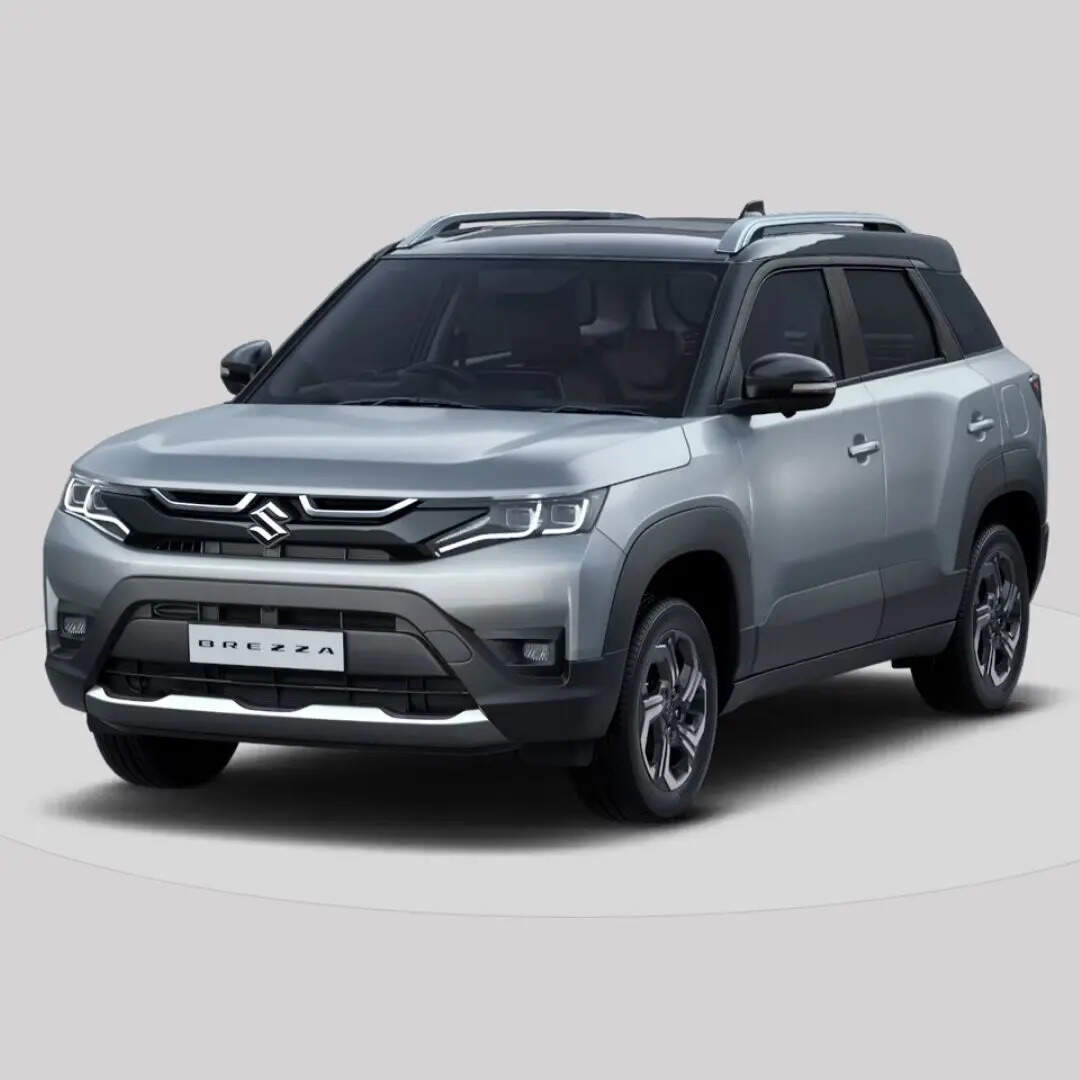 Maruti Brezza ने 71,329 यूनिट्स की बिक्री के साथ लिस्ट में चौथा स्थान पाया। यह एक पॉपुलर कॉम्पैक्ट SUV है, जो स्टाइल, परफॉर्मेंस और माइलेज का अच्छा संतुलन देती है। CNG ऑप्शन के साथ यह SUV सेगमेंट में मजबूत पकड़ बना रही है।