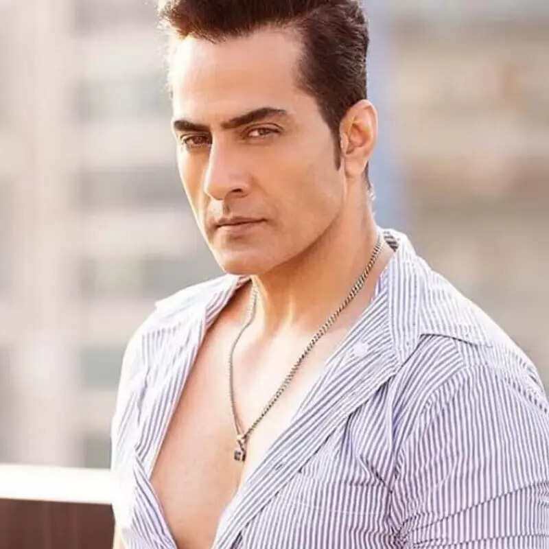 सुधांशु पांडे (Sudhanshu Pandey)​