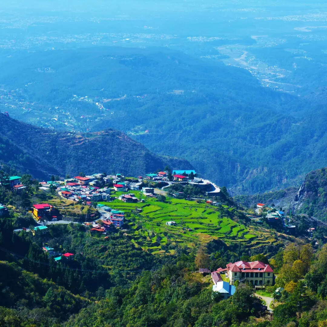 ​पहले से कर लें होटल की बुकिंग​