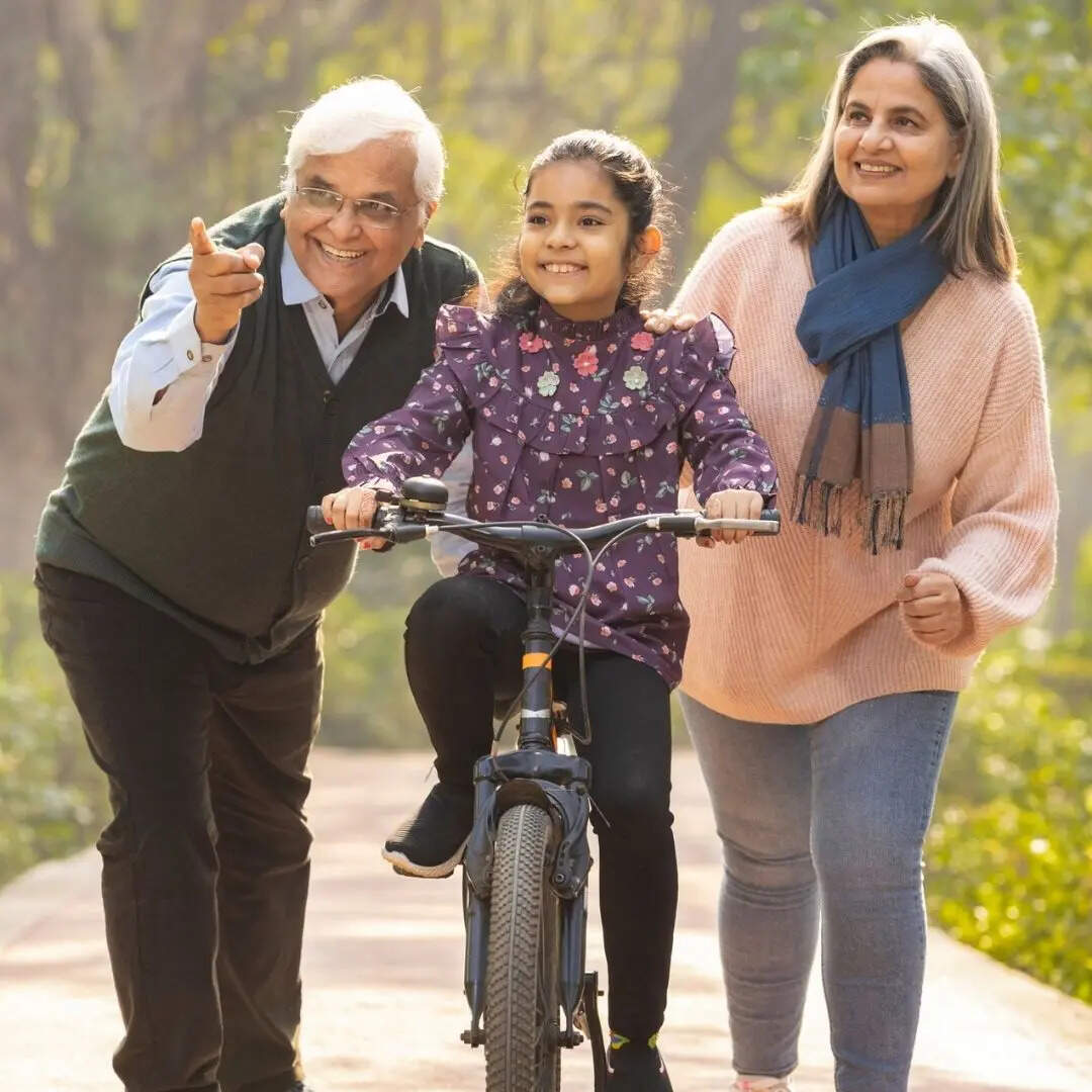 रोहिणी और पीतमपुरा के बाजारों में भी बच्चों की साइकिलों के कई विकल्प मौजूद हैं। यहां नई डिजाइन और स्पोर्ट्स लुक वाली साइकिलों की मांग ज्यादा रहती है। नॉर्थ-वेस्ट दिल्ली के परिवार अक्सर खरीदारी के लिए इन इलाकों का रुख करते हैं।