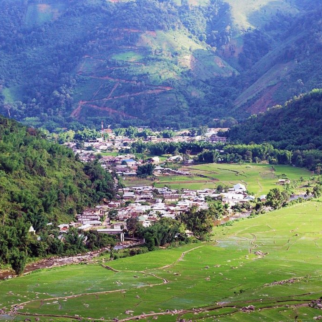 पहाड़ों के बीच बसा स्वर्ग