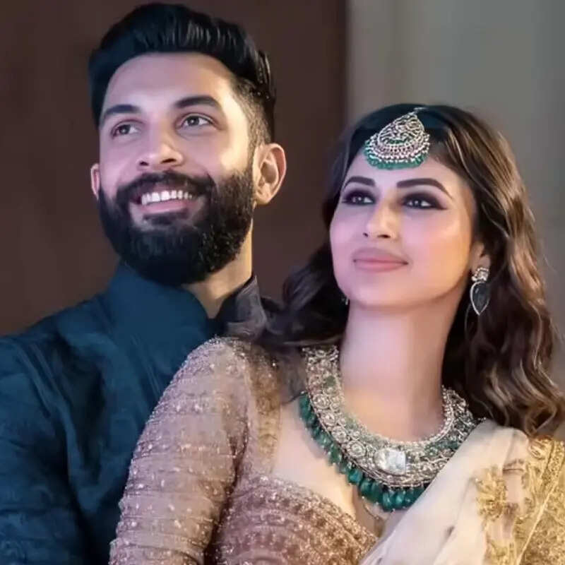 मौनी रॉय-सूरज नांबियार (Mouni Roy-Suraj Nambiar)