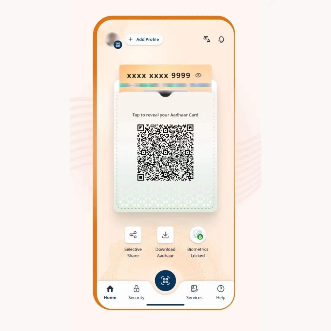 ऐप पर प्रोपाइल सेटअप करने के बाद ही आपको स्क्रीन पर Download  Aadhaar का ऑप्शन मिल जाता है। इस ऑप्शन पर टैप करने के साथ आपको Masked Aadhaar और Unmasked Aadhaar का ऑप्शन सेलेक्ट करना होगा।