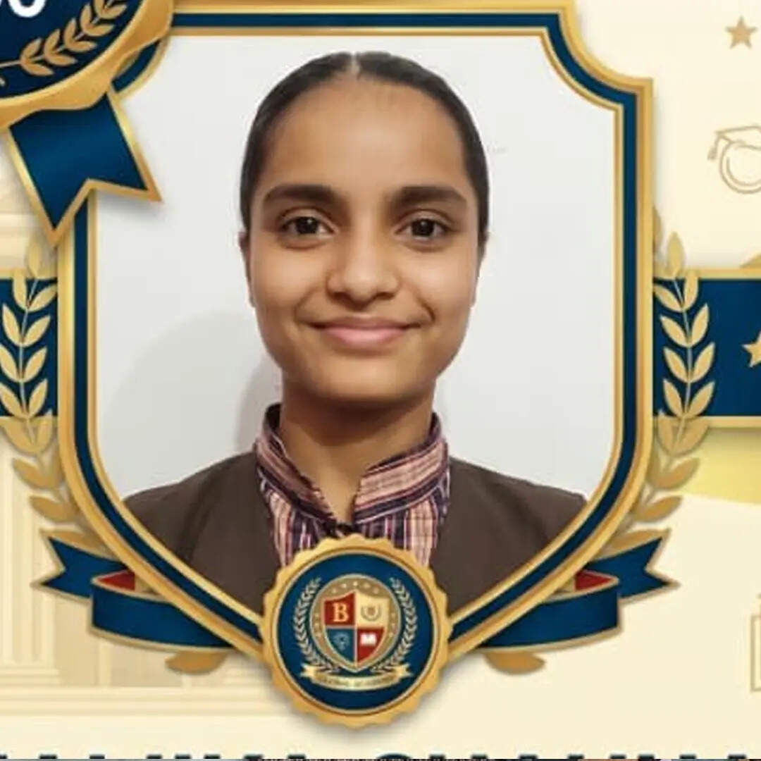 सोशल मीडिया से बनाई दूरी