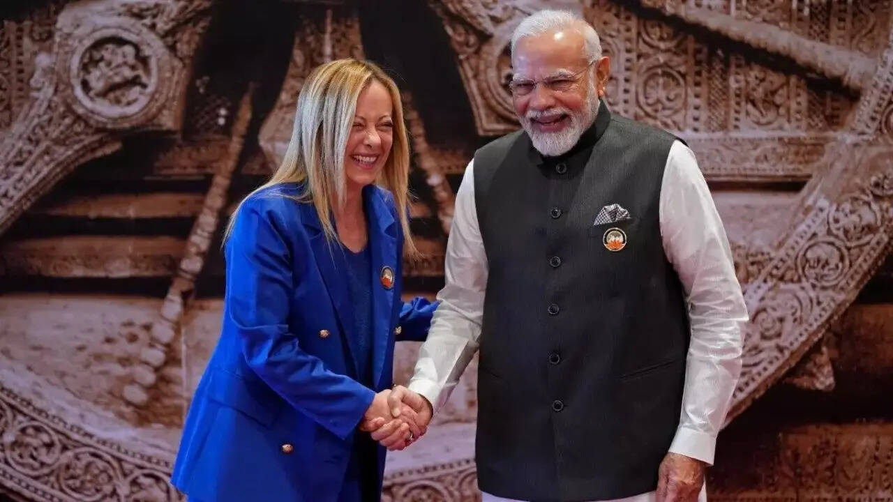 भारतीय समुदाय से मोदी की मुलाकात