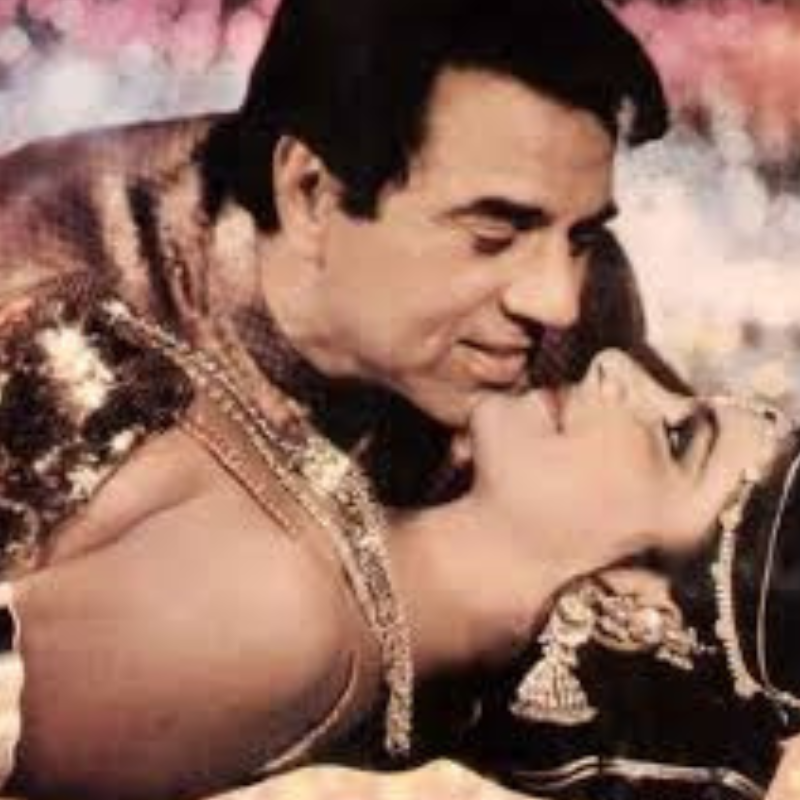 Dharmendra ने दिल पर रखा पत्थर, Aneeta Raj से बनाईं दूरियां
