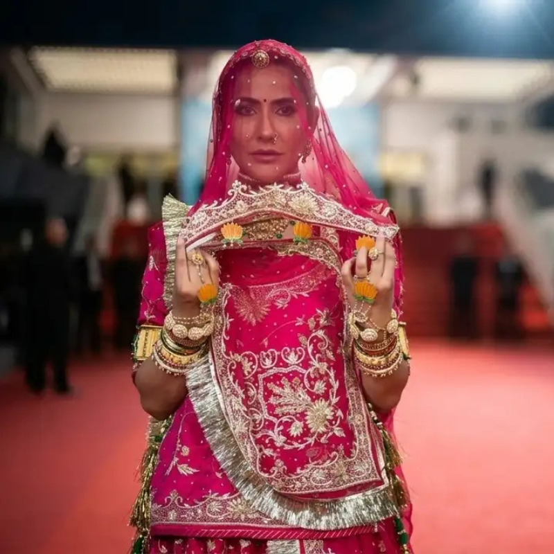 कान्स से सामने आया रुचि गुज्जर की लुक