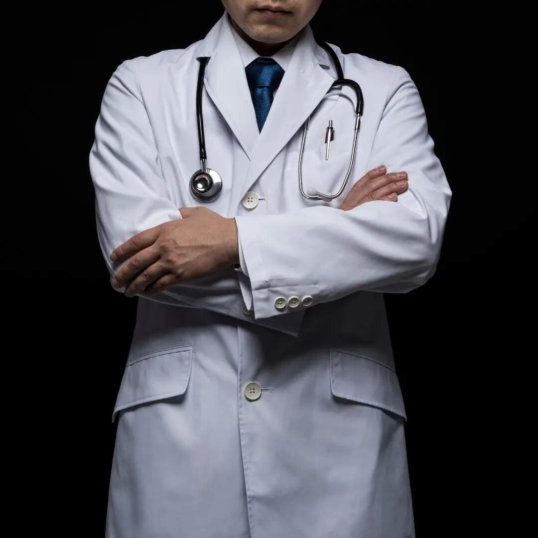 1. सुपर स्पेशलिस्ट डॉक्टर (Super Specialist Doctor)