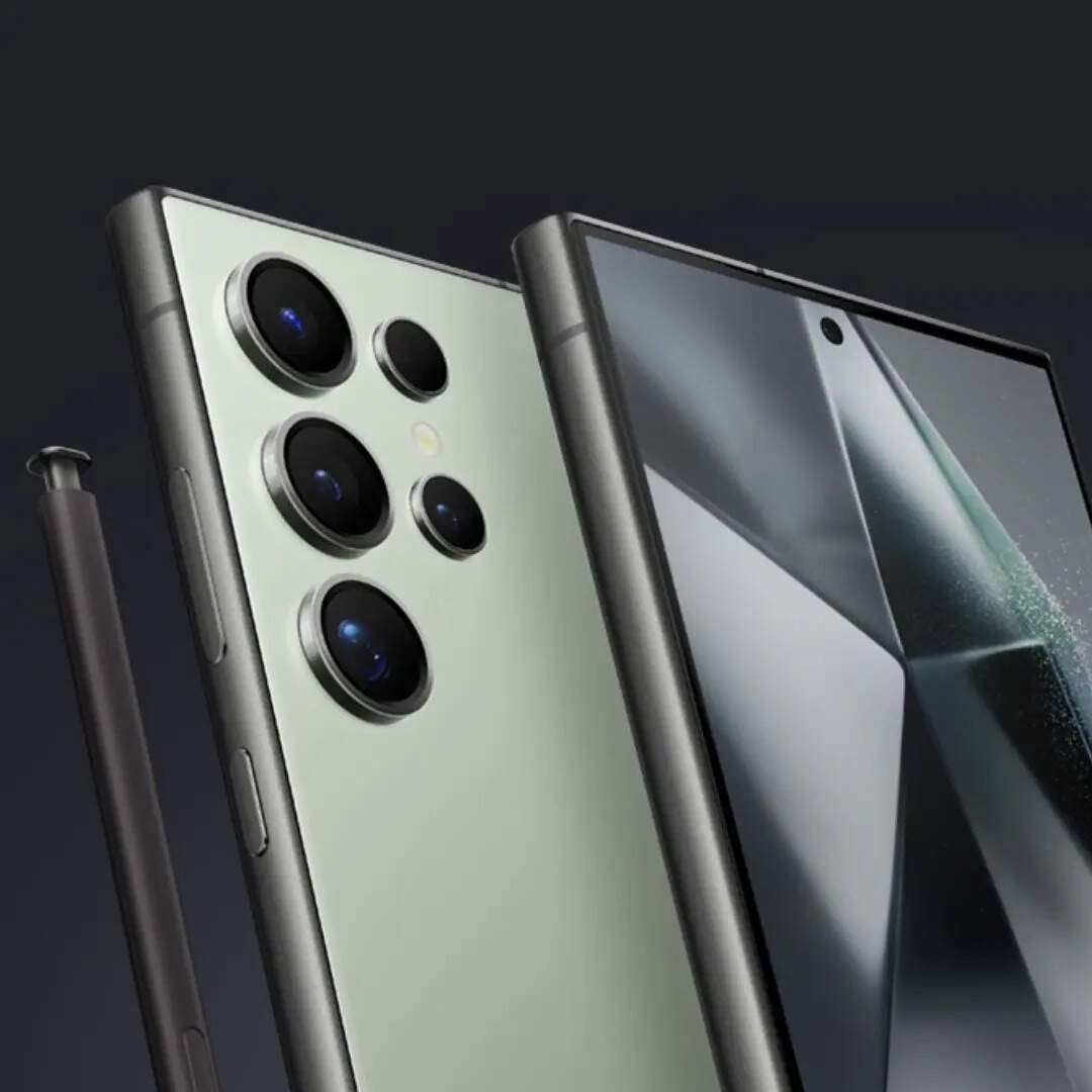 अब बात करतें हैं Samsung Galaxy S24 Ultra पर मिलने वाले सबसे बड़े ऑफर की। फ्लिपकार्ट ग्राहकों को इस स्मार्टफोन पर 43,650 रुपये तक का एक्सचेंज ऑफर दे रहा है। अगर आप इस ऑफर में 20 हजार रुपये तक की भी बचत कर लेते हैं तो आप इस प्रीमियम स्मार्टफोन को 58,999 रुपये की कीमत में खरीद सकते हैं।