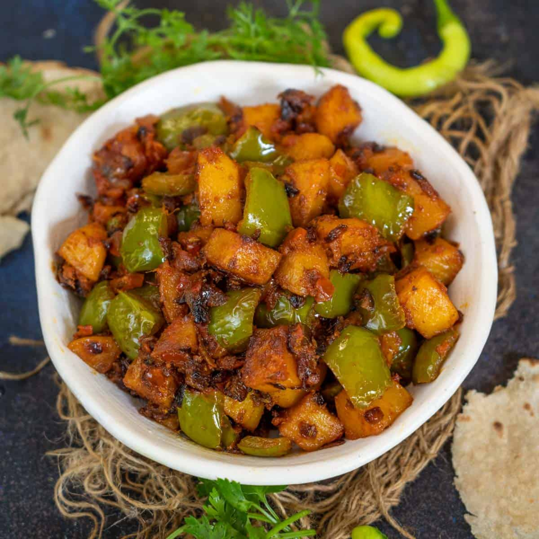 ज्यादा मसाले वाली आलू मिर्च की सब्जी