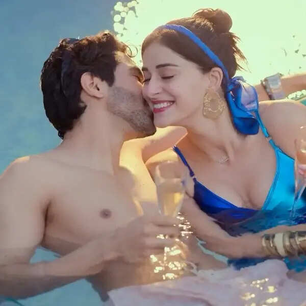  ​कॉल मी बे 2​