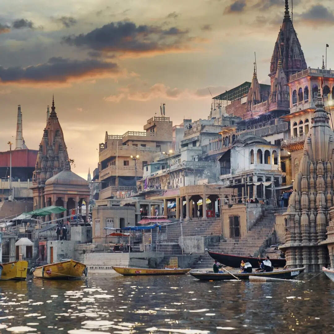 भारत का कौन-सा राज्य कई राज्यों के साथ साझा करता है अपनी सीमा