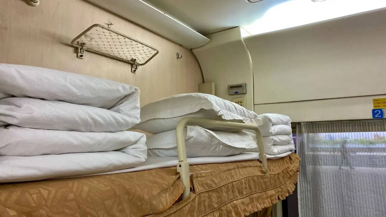 थर्ड और सेकेंड एसी कोच में 
