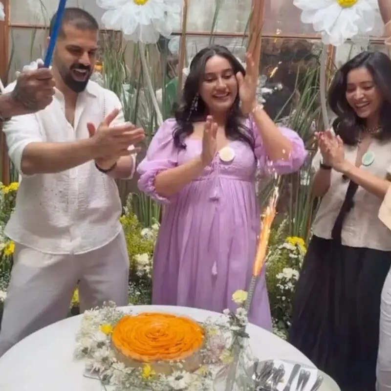 शानदार अंदाज में मनाया प्रेग्नेंट सुरभि ने अपना जन्मदिन