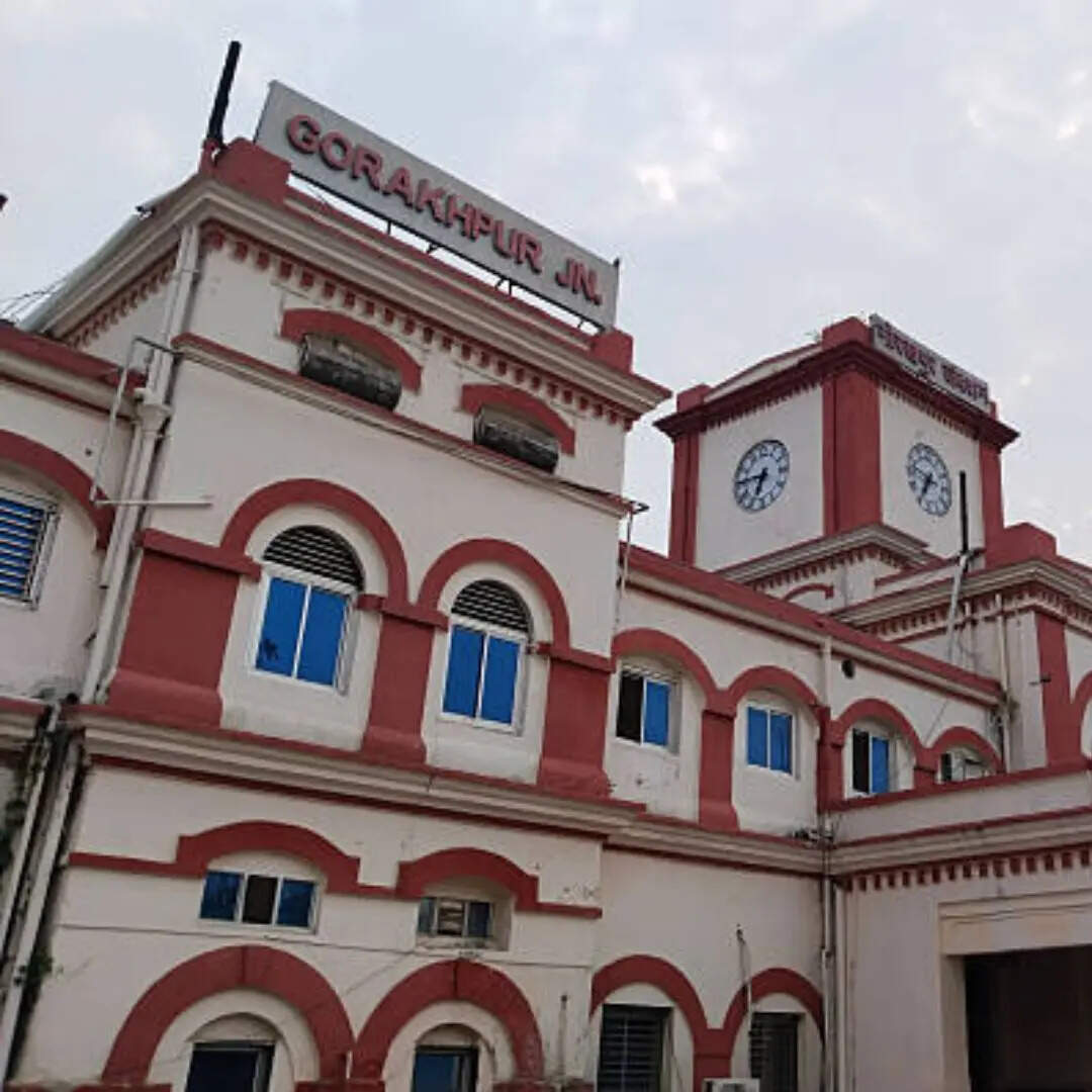 दुनिया का सबसे लंबा रेलवे प्लेटफॉर्म