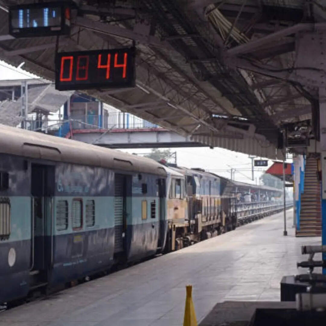 इस रेलवे स्टेशन पर बहुत ही बड़ा है यह सिस्टम