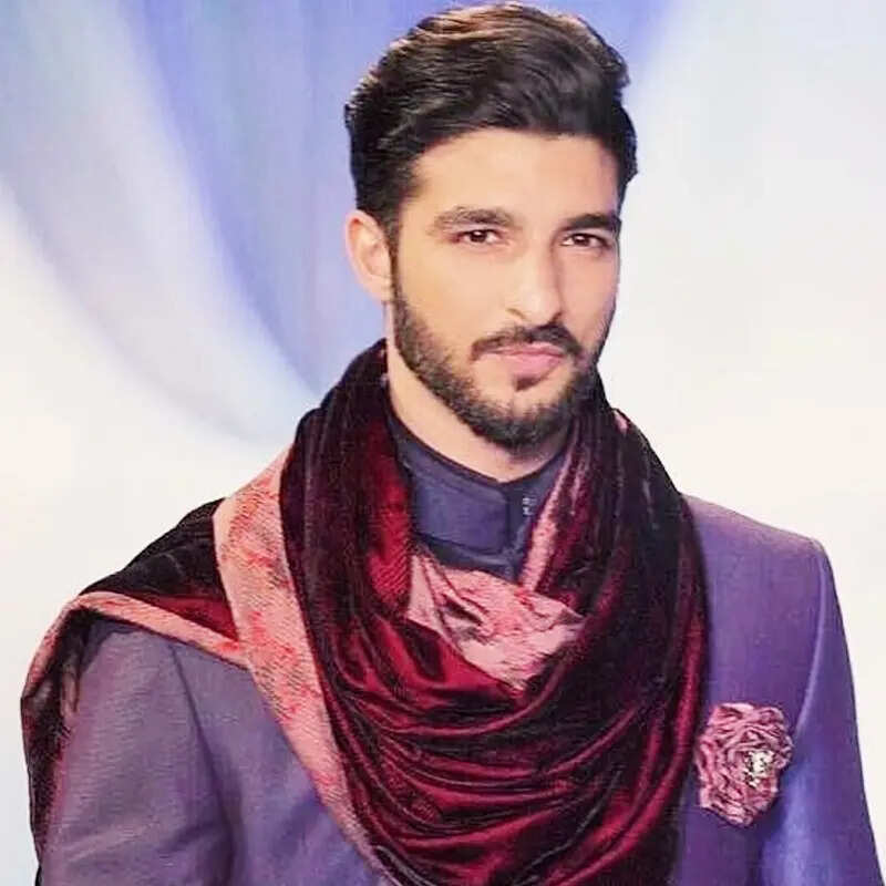 रोहमन शॉल