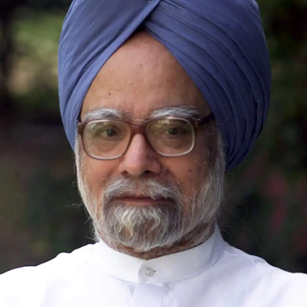 मनमोहन सिंह (3656 दिन)