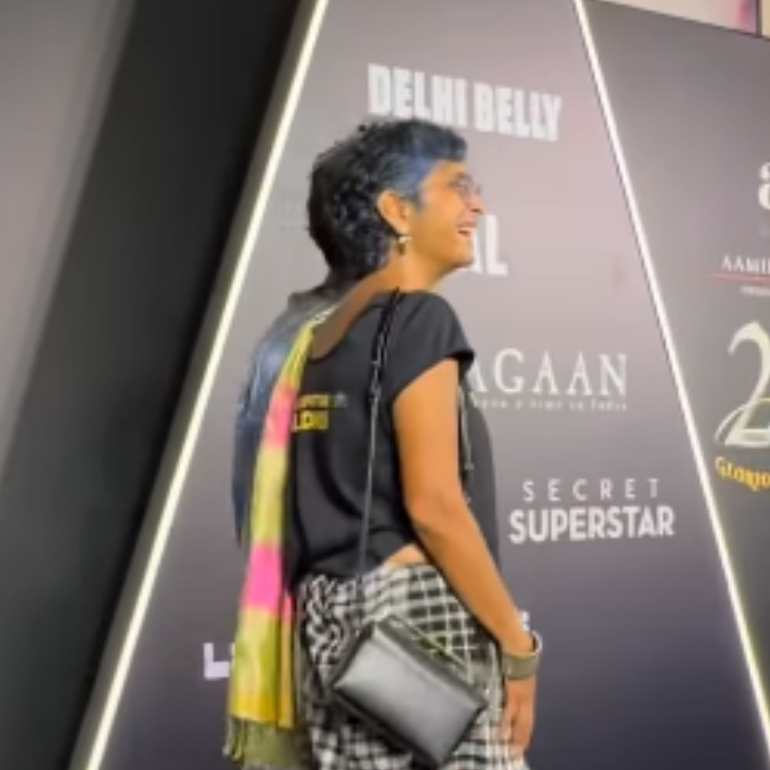 बैग के साथ लुक किया कम्पलीट