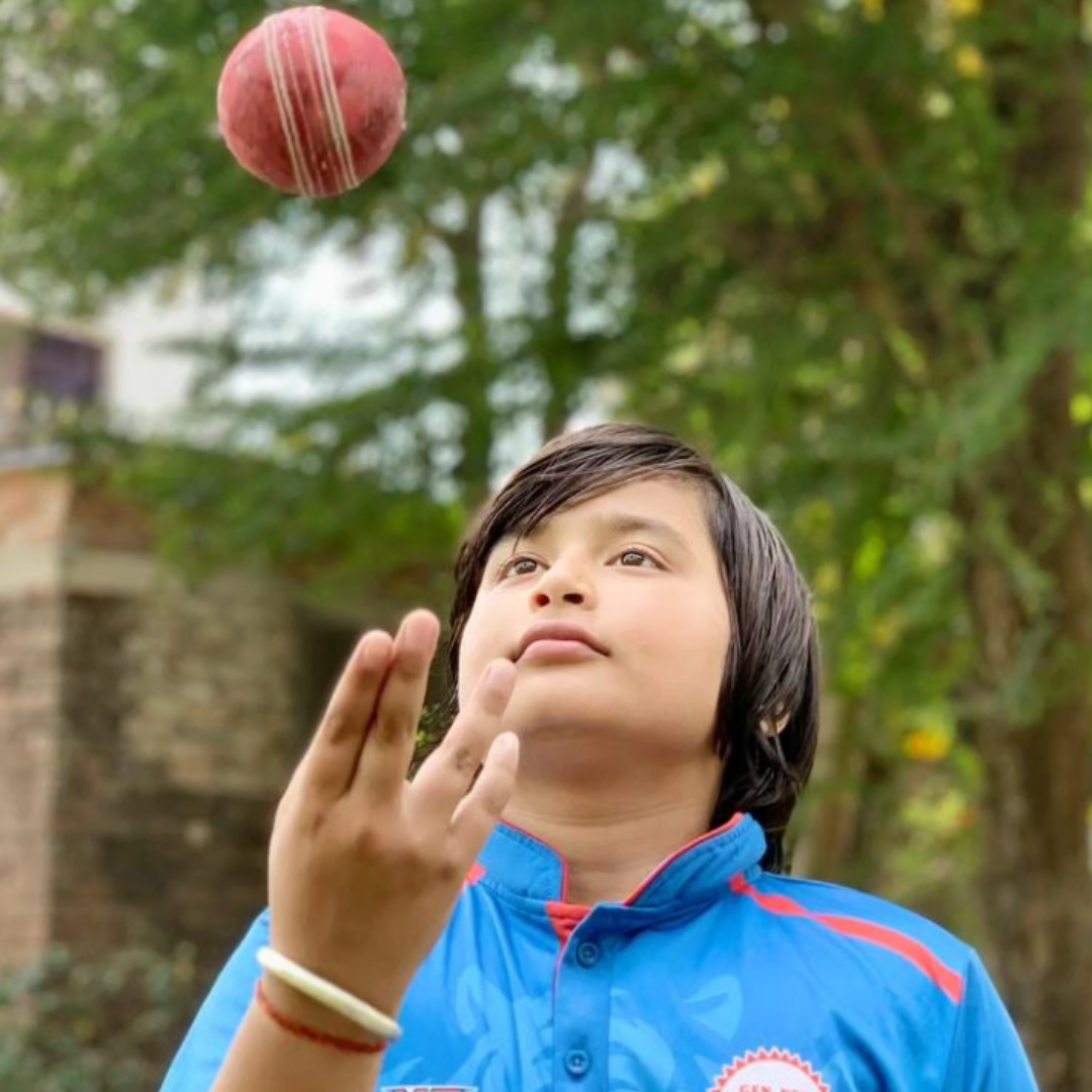 अग्रेसिव अप्रोच के लिए जाने जाते हैं आशीर्वाद