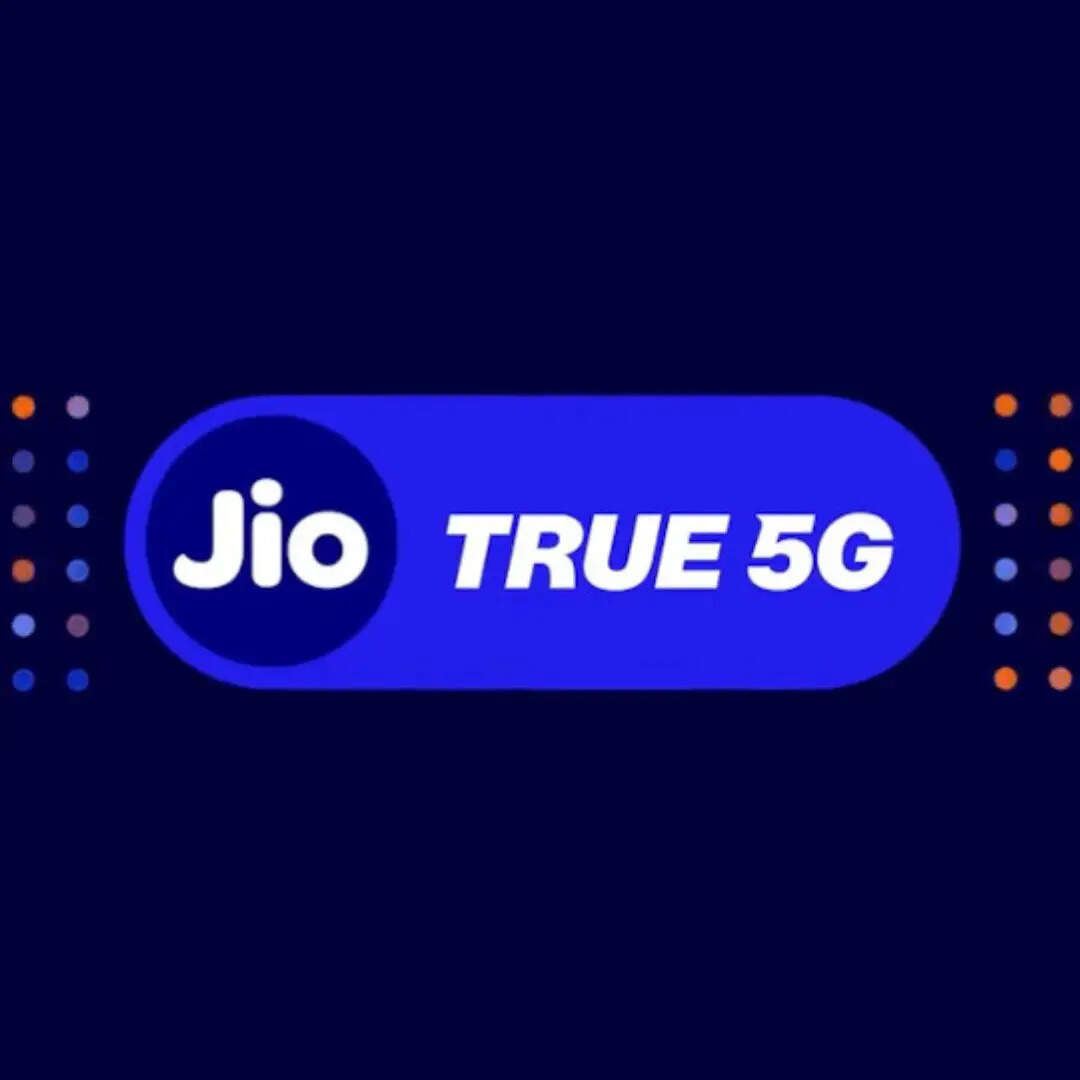 अगर आप एआई टूल्स का इस्तेमाल करते हैं तो भी जियो का प्लान आपके लिए काफी खास होने वाला है। इस 999 रुपये के प्लान के साथ कंपनी ग्राहकों को 18 महीने के लिए Google Gemini Pro का सब्सक्रिप्शन भी दे रहा है। आपको बता दें कि अगर आप Gemini Pro को अलग से खरीदते हैं तो इसके लिए करीब 35100 रुपये खर्च करने पड़ेंगे।