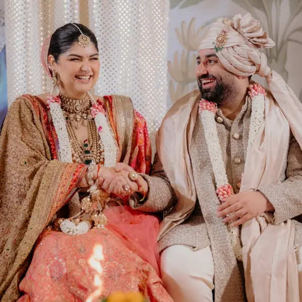 सामने आई अंशुला और रोहन की पिक्स