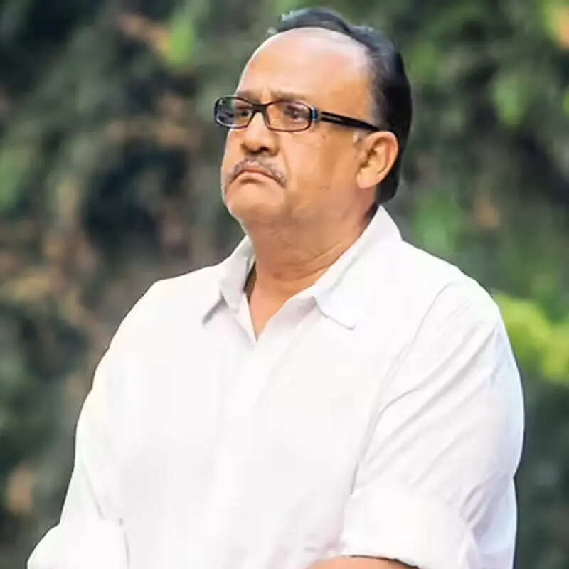 अब जी रहे हैं ऐसी जिंदगी