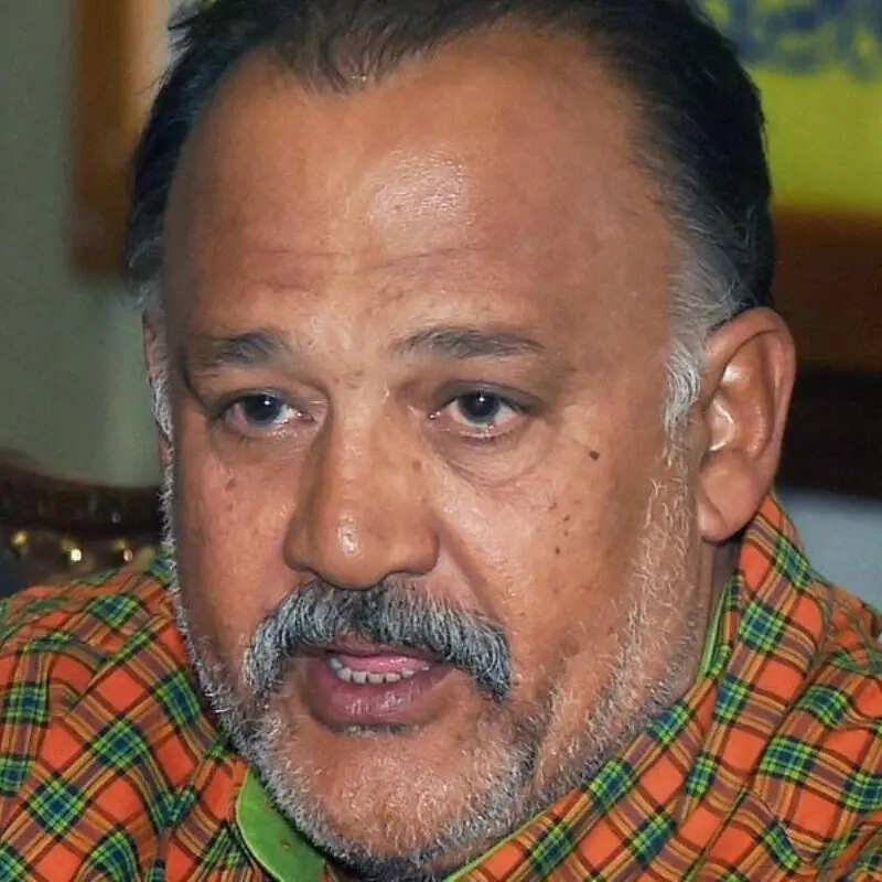 सलमान खान के साथ दी कई फिल्में