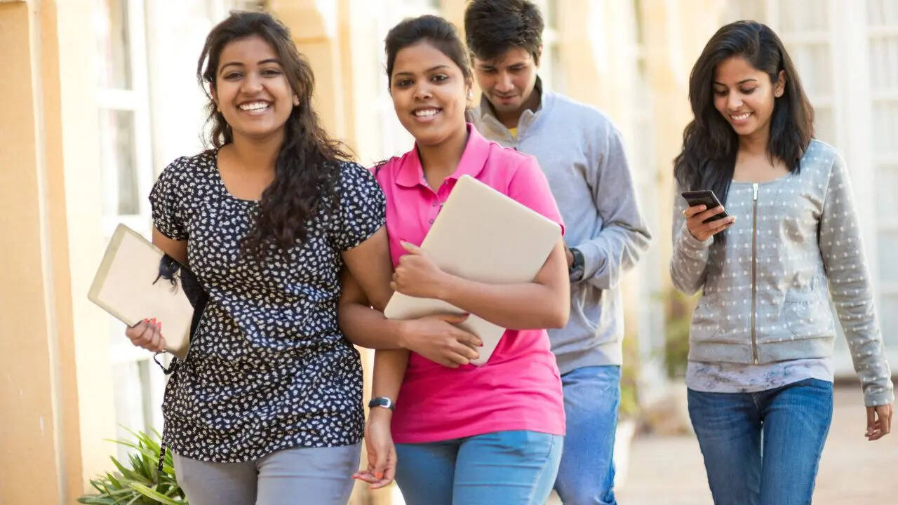 MBBS ही सब कुछ नहीं है अगर MBBS के चांस कम हैं तो गेम ओवर नहीं होता