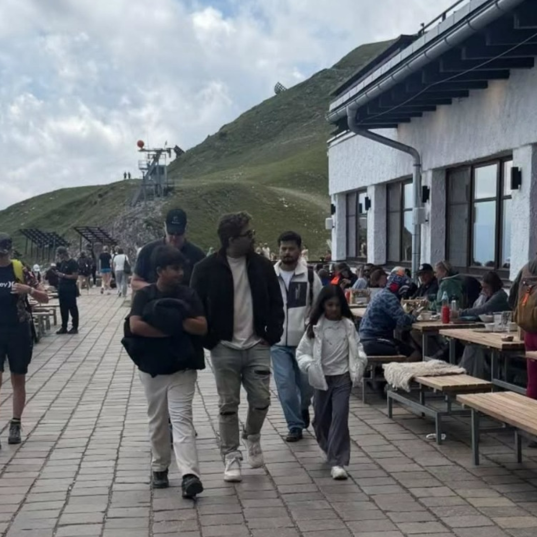 ऑस्ट्रिया ट्रिप का कितना खर्च आता है?