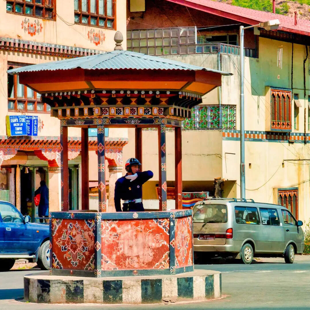 ट्रैफिक जाम भी बहुत कम लगता है