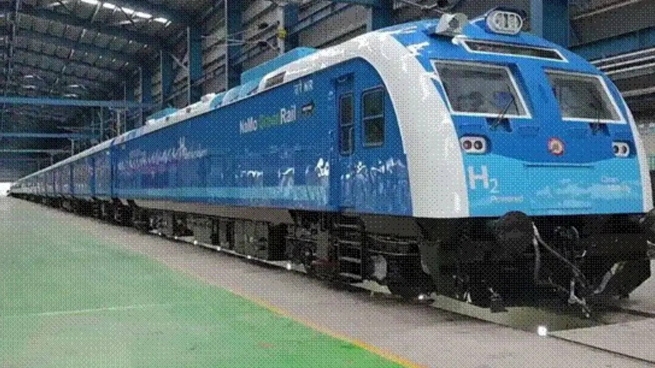 ​भारत के स्वच्छ रेल भविष्य की ओर बड़ा कदम​